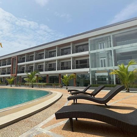 River Palm Hotel And Resort Powered By Cocotel Bugallon Ngoại thất bức ảnh