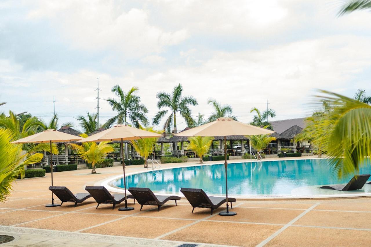 River Palm Hotel And Resort Powered By Cocotel Bugallon Ngoại thất bức ảnh