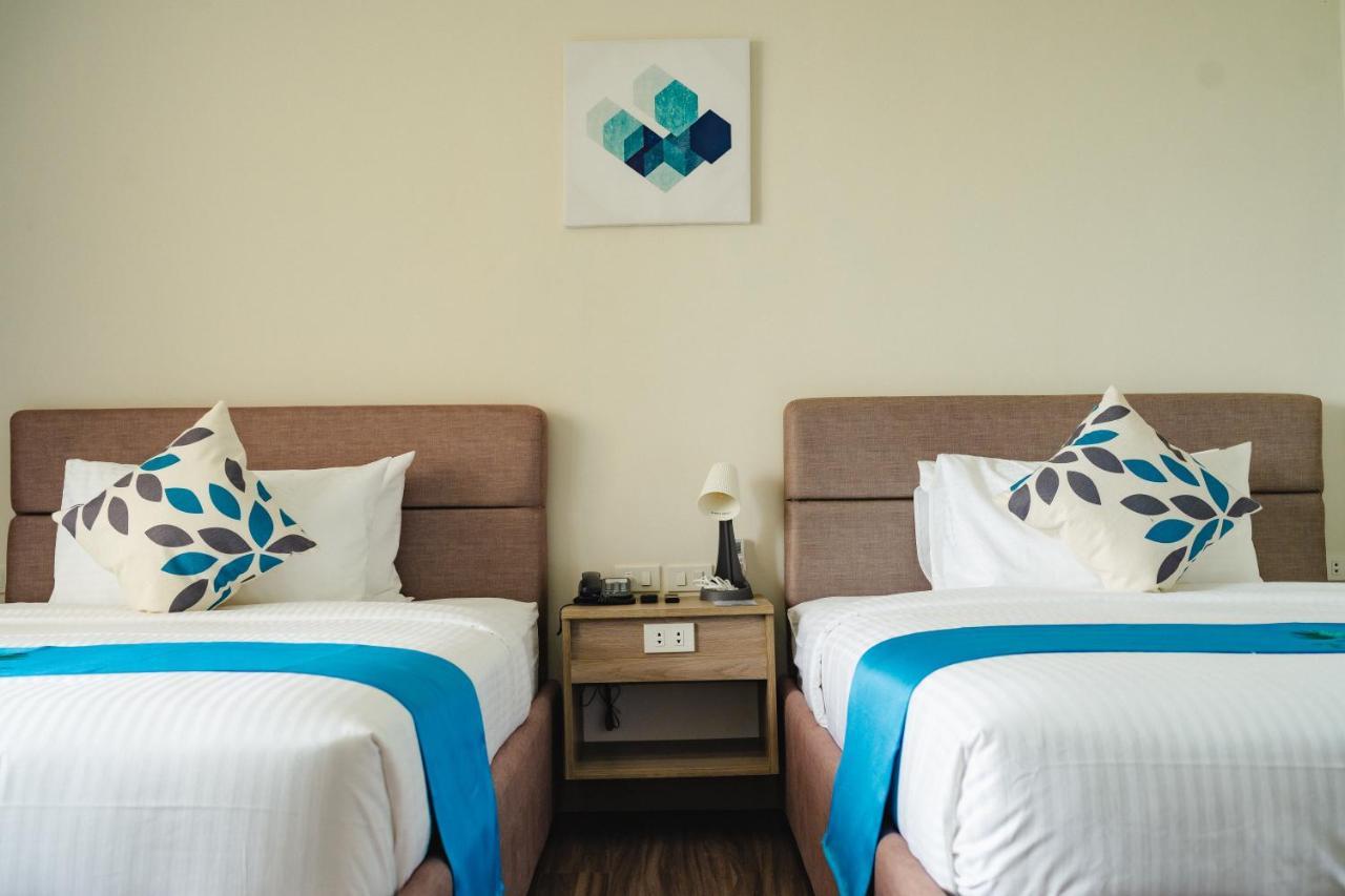 River Palm Hotel And Resort Powered By Cocotel Bugallon Phòng bức ảnh